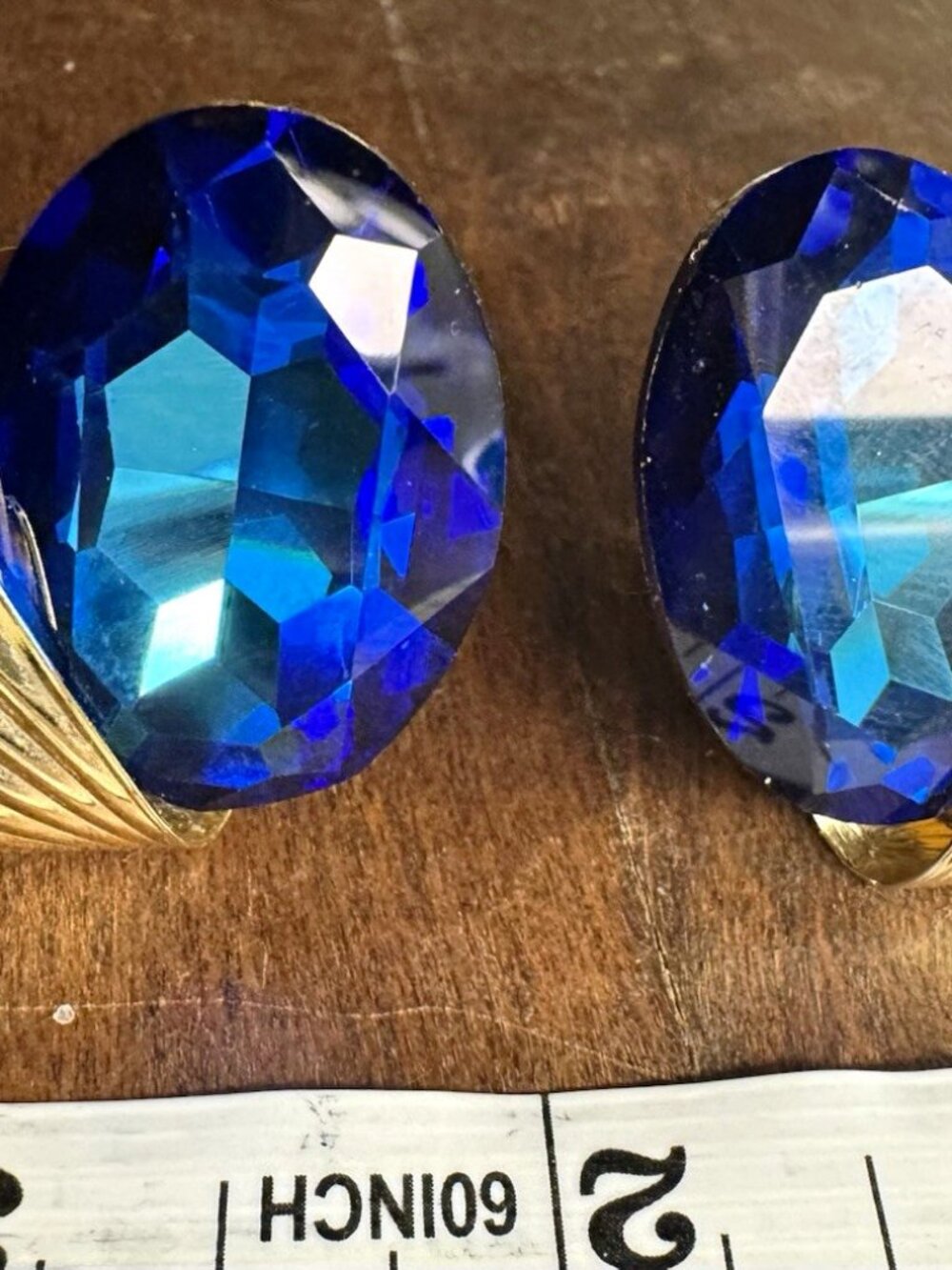Art Deco Gold Tone Shell Fan Clip-On Stud Earrings Blue Oval